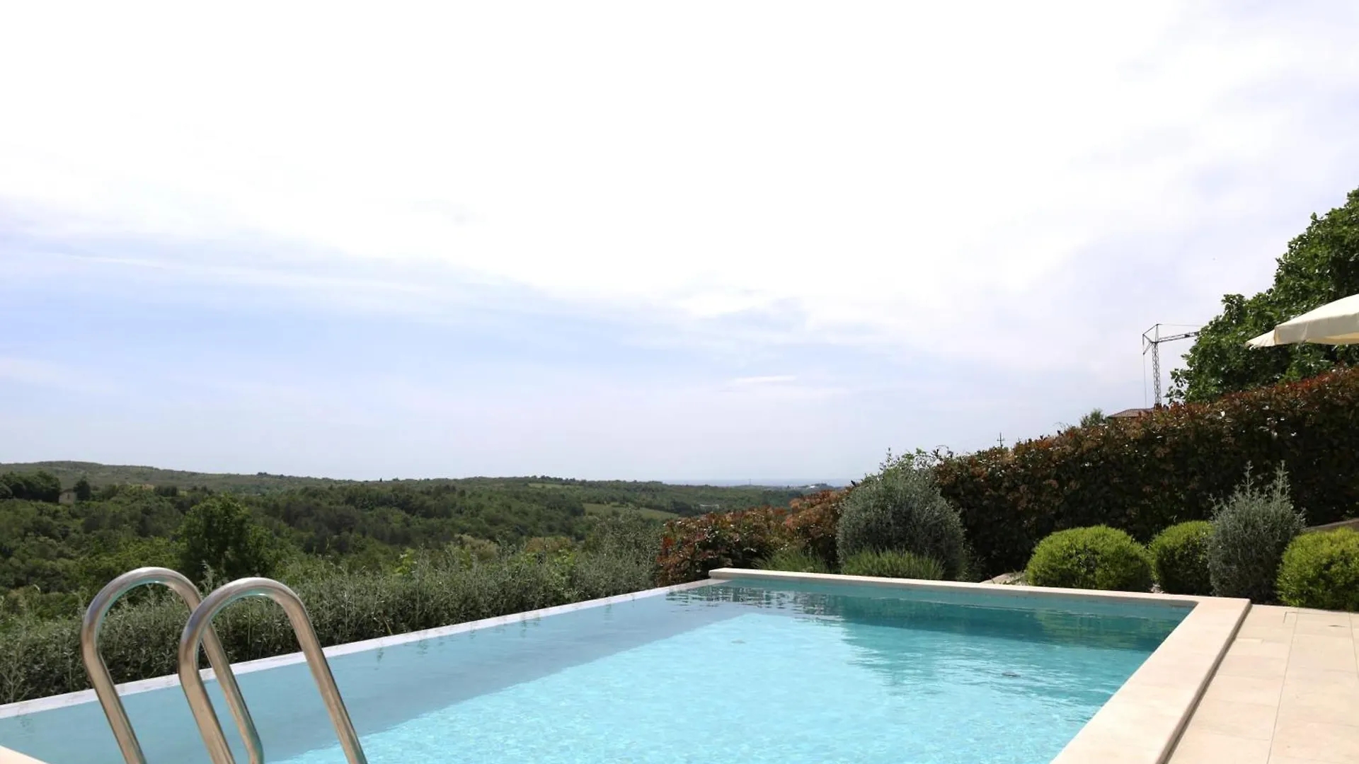 Semesterbostad Villa Volare Cantare With 2 Bedroom A Heated Pool And Panoramic View Near Buje, Istra Momjan Kroatien
